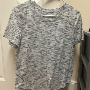 LULULEMON TOP